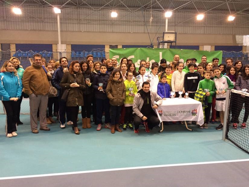 I&ntilde;aki Montes y Nahia Izco, vencedores del 1&ordm; Torneo del 30&ordm; Circuito Infantil El Corte Ingl&eacute;s